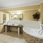 City Lodge Apartment דירה *