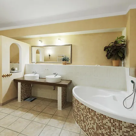 City Lodge Apartment דירה *